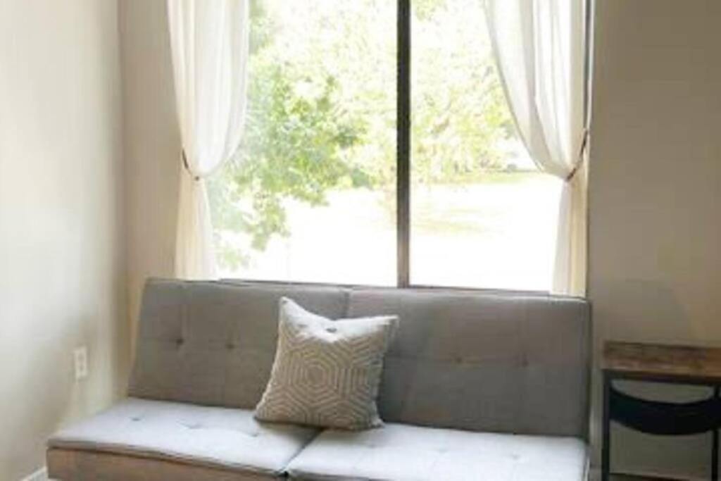 Townhouse In Uptown King Bed-Wi-Fi-Free Parking-Pool Leilighet Charlotte Eksteriør bilde