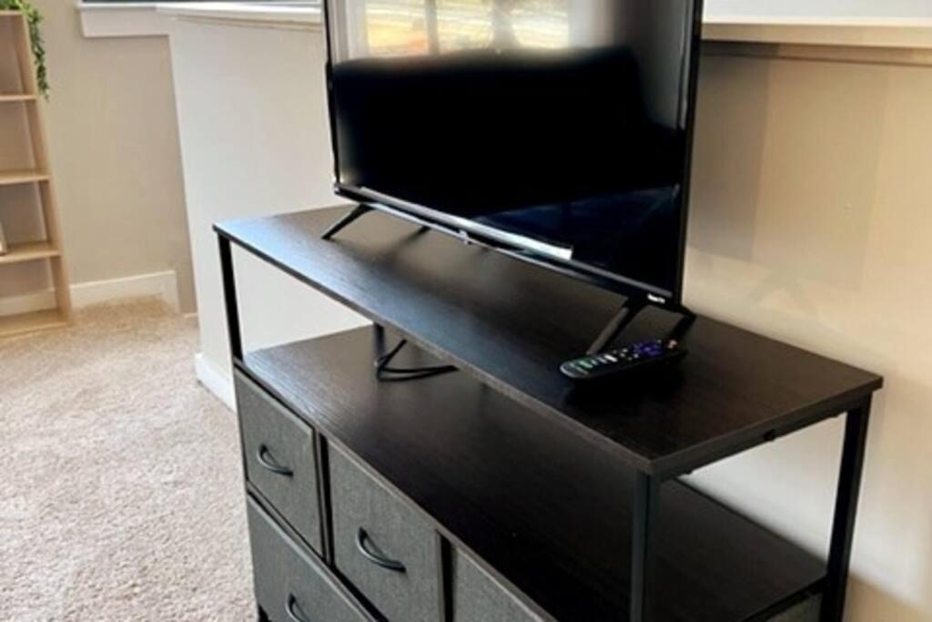 Townhouse In Uptown King Bed-Wi-Fi-Free Parking-Pool Leilighet Charlotte Eksteriør bilde